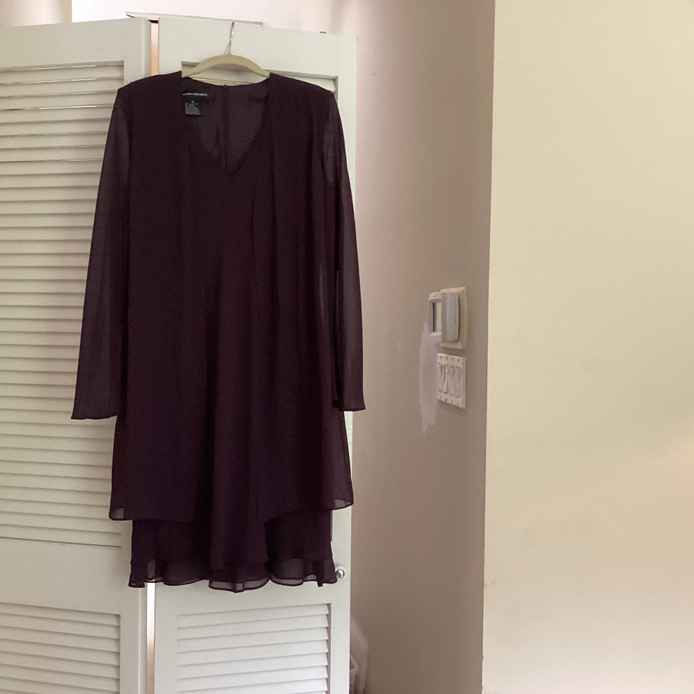 Jones New York sized 8 purple cocktail dress